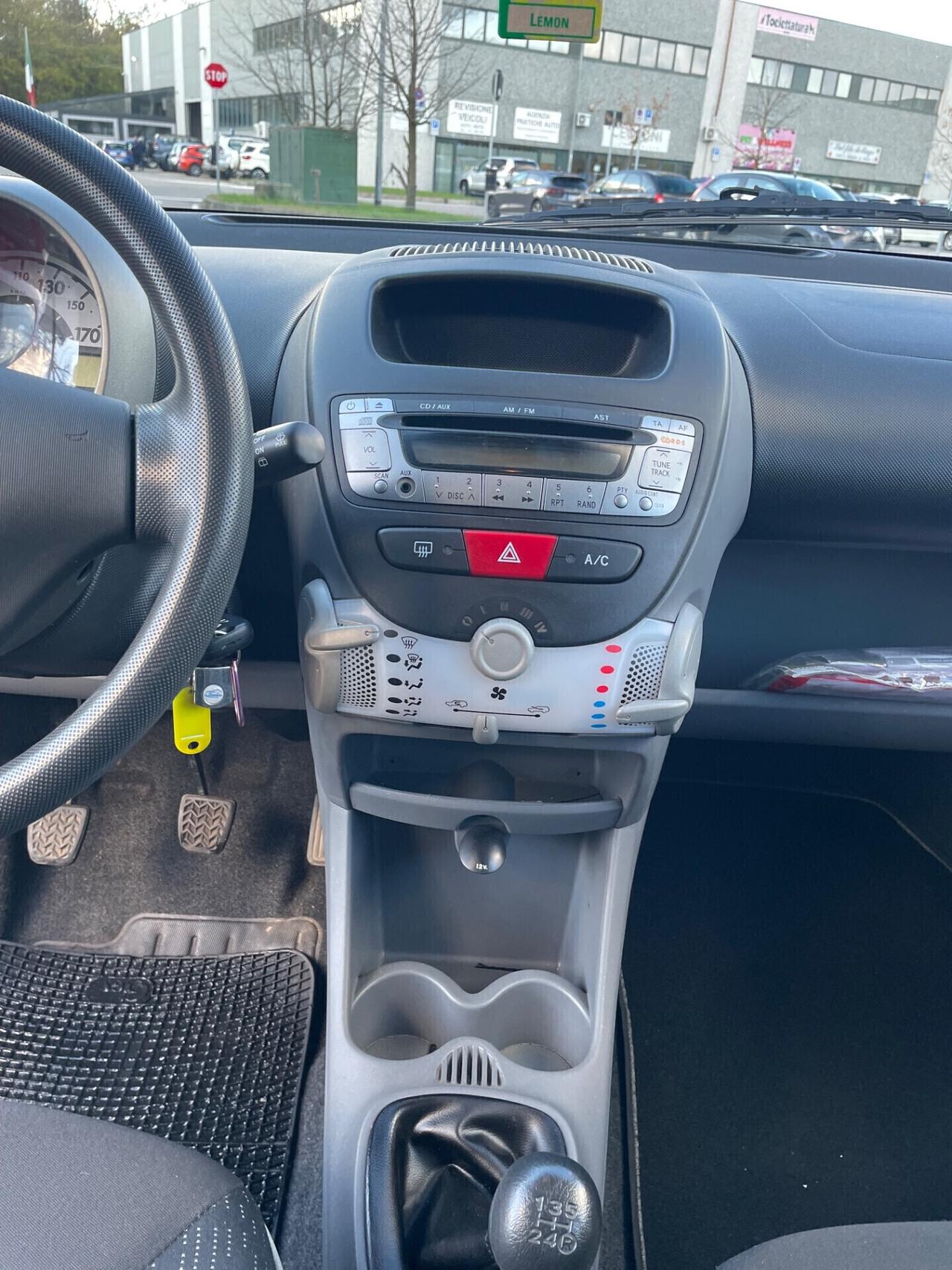 Peugeot 107 1.0 68CV 5p.*Neopatentati*Solo 58000Km*