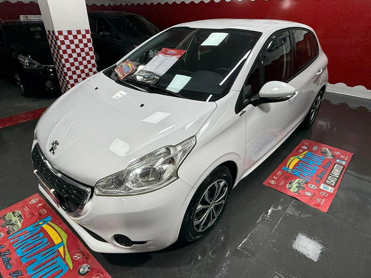 Peugeot 208 1.0 68cv Active - 2014