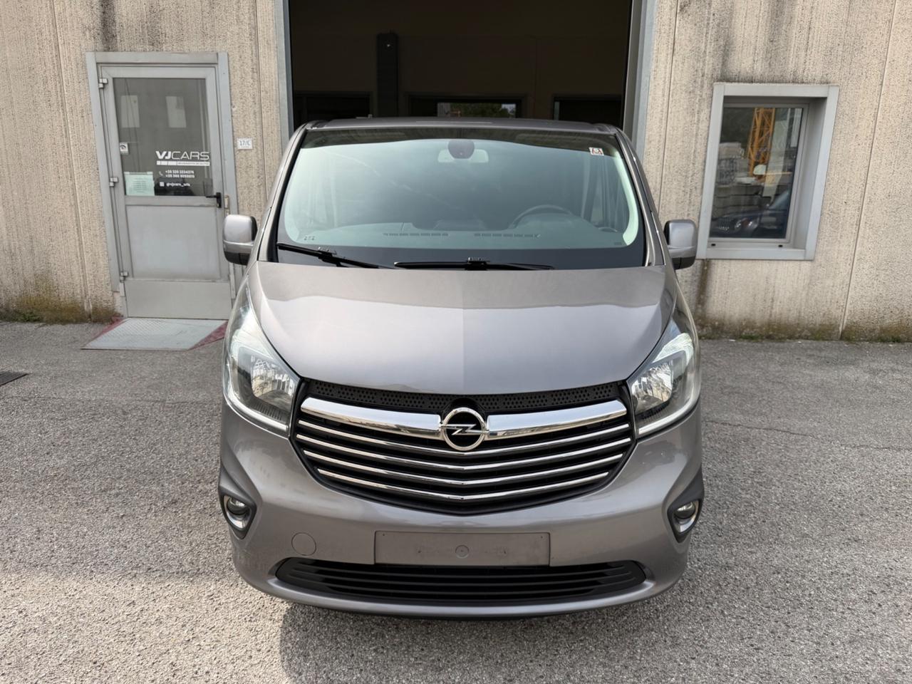 Opel Vivaro 9 posti