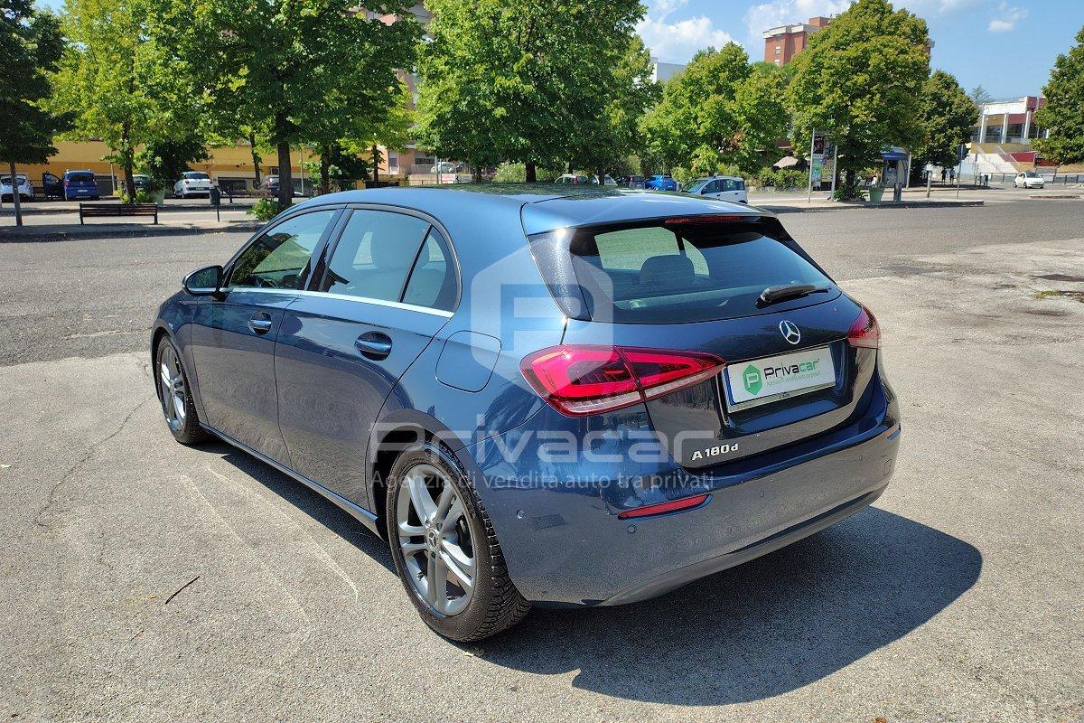 MERCEDES A 180 d Automatic Business Extra