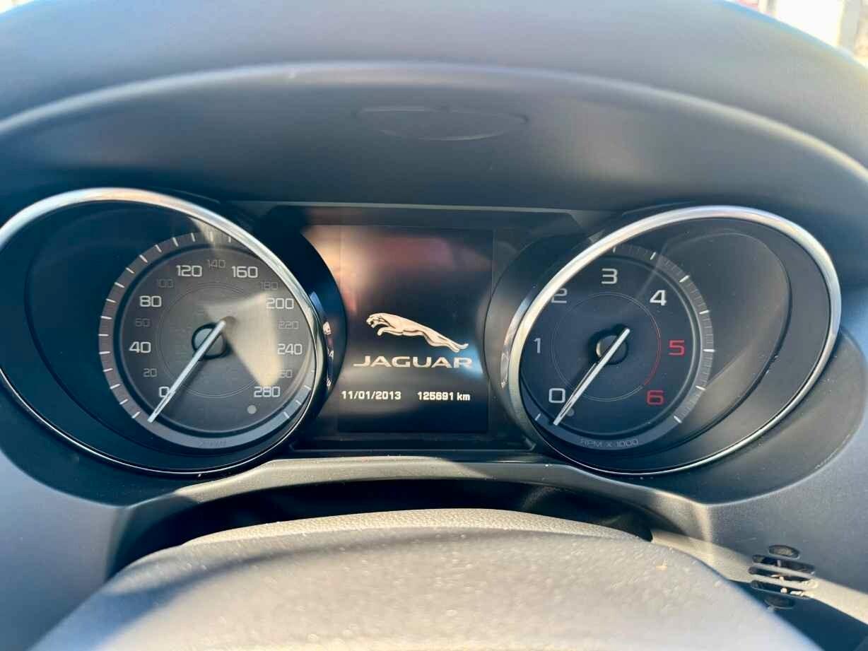 JAGUAR XE 2.0 D aut. Portfolio 180 CV