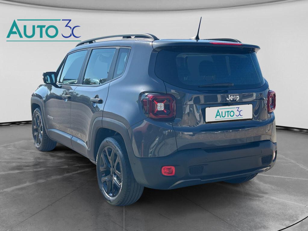 Jeep Renegade 1.5 Turbo T4 MHEV Summit