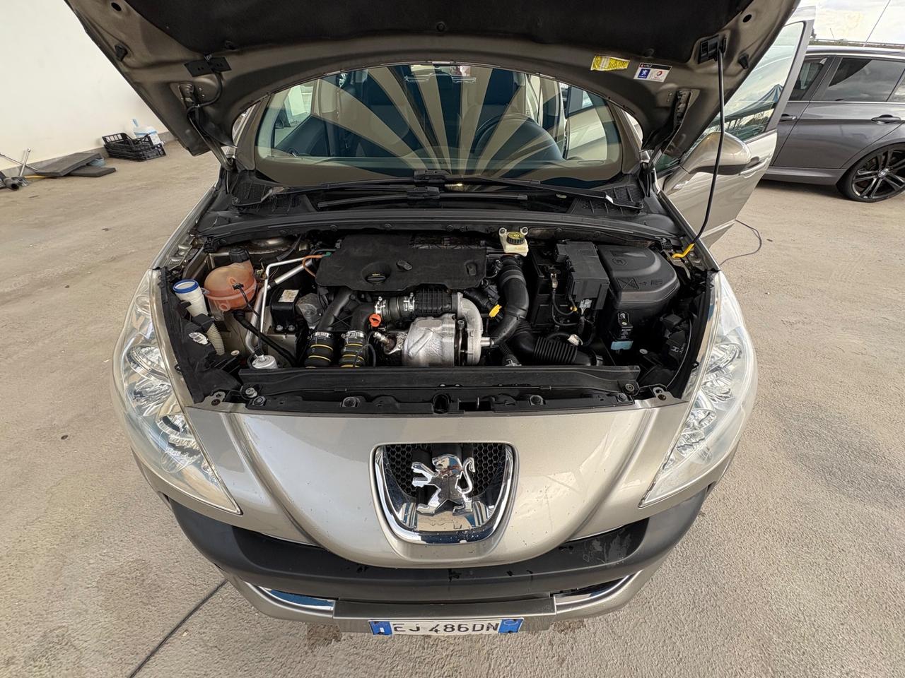 Peugeot 308 1.6 8V e-HDi 112CV Stop&Start 5p. Business