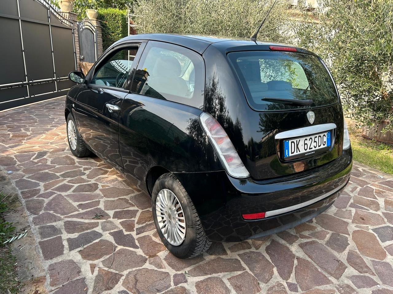 Lancia Ypsilon 1.2 Argento