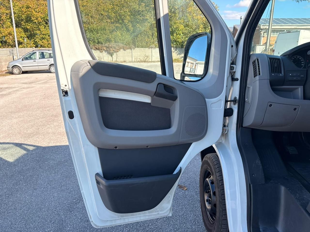 Fiat Ducato 30 2.3 MJT PC-TN Panorama 9 POSTI