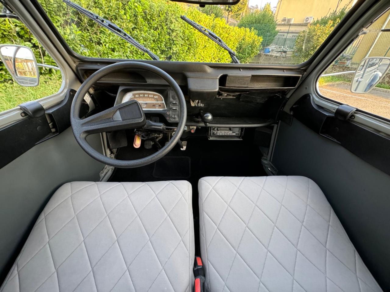 Citroen 2CV 6 Charleston