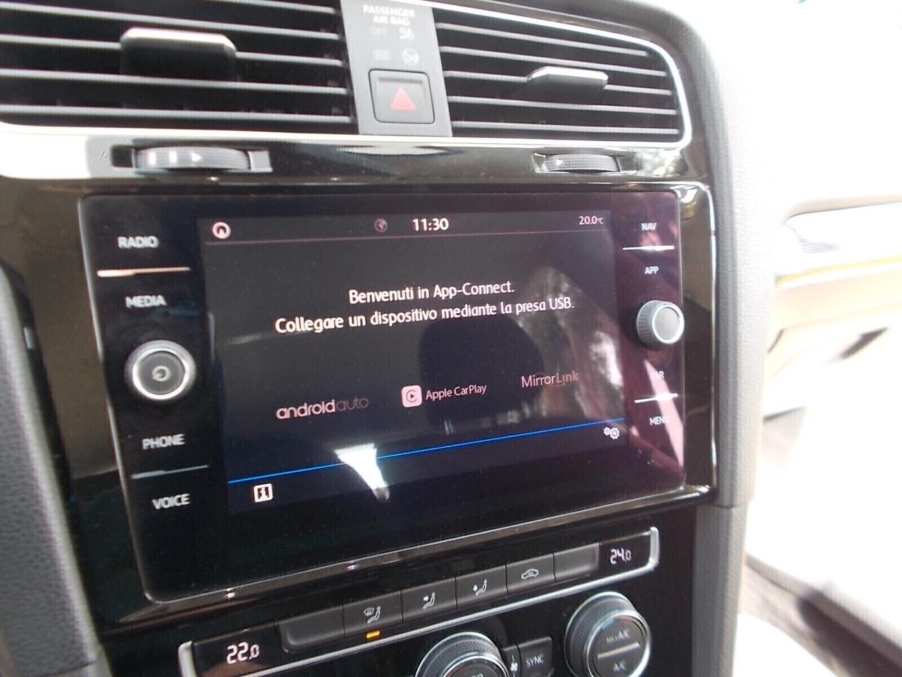 Volkswagen Golf 1.6 TDi VIRTUAL COCKPIT da VETRINA