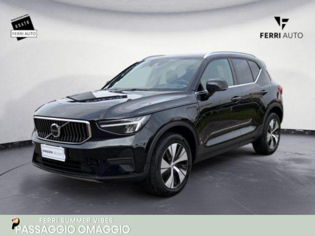 VOLVO XC40 T4 Recharge Core Bright