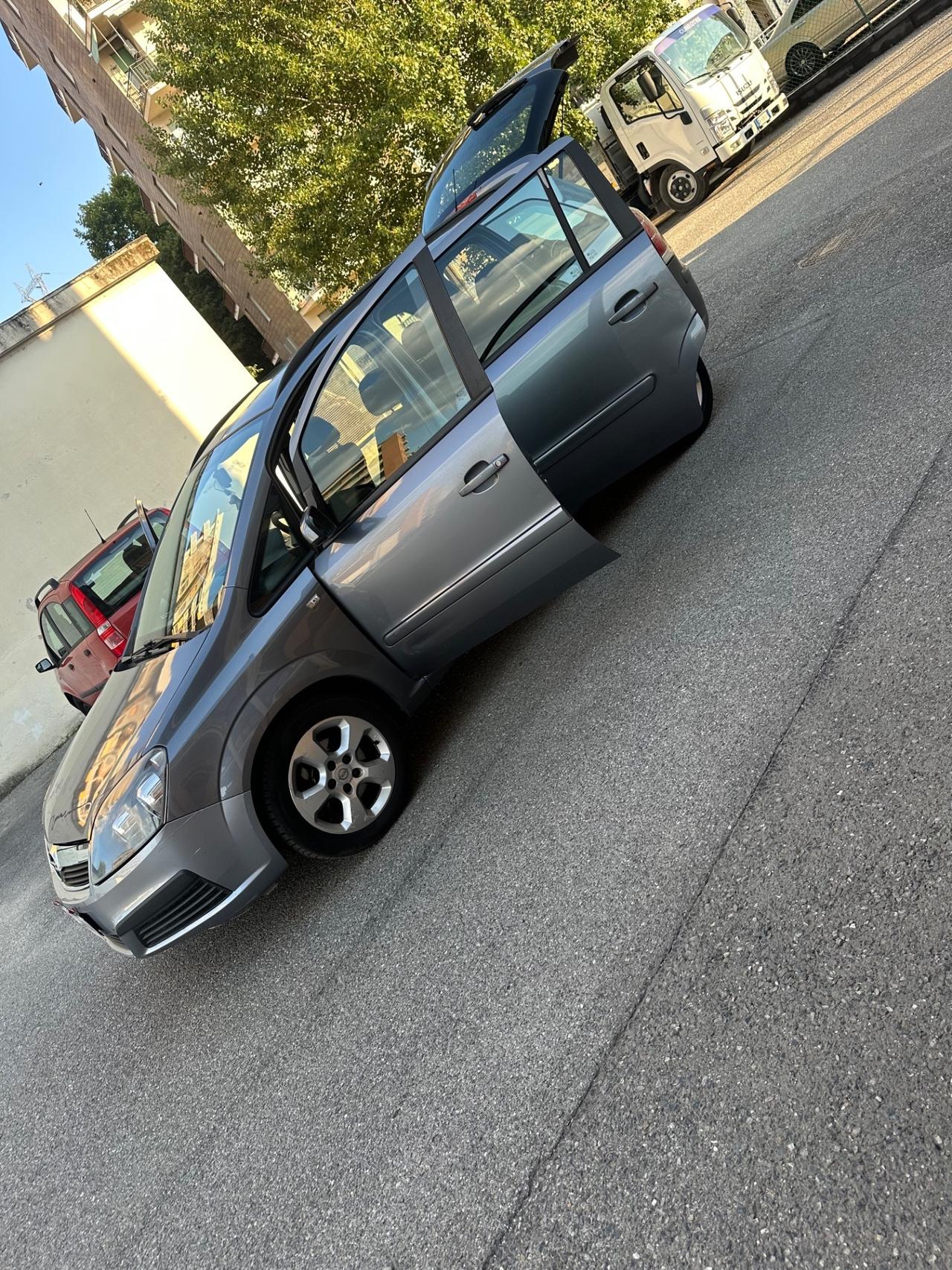 Opel Zafira 1.9 CDTI 120CV Cosmo