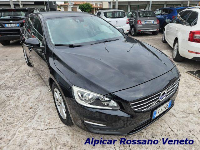 VOLVO V60 D2 1.6 Powershift Momentum