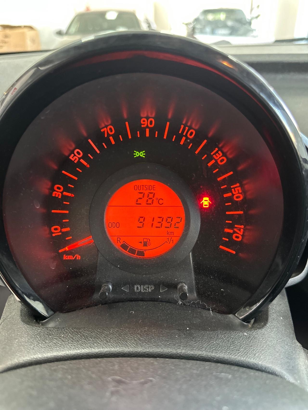Toyota Aygo 1.0 VVT-i 69 CV 5 porte x-play MMT