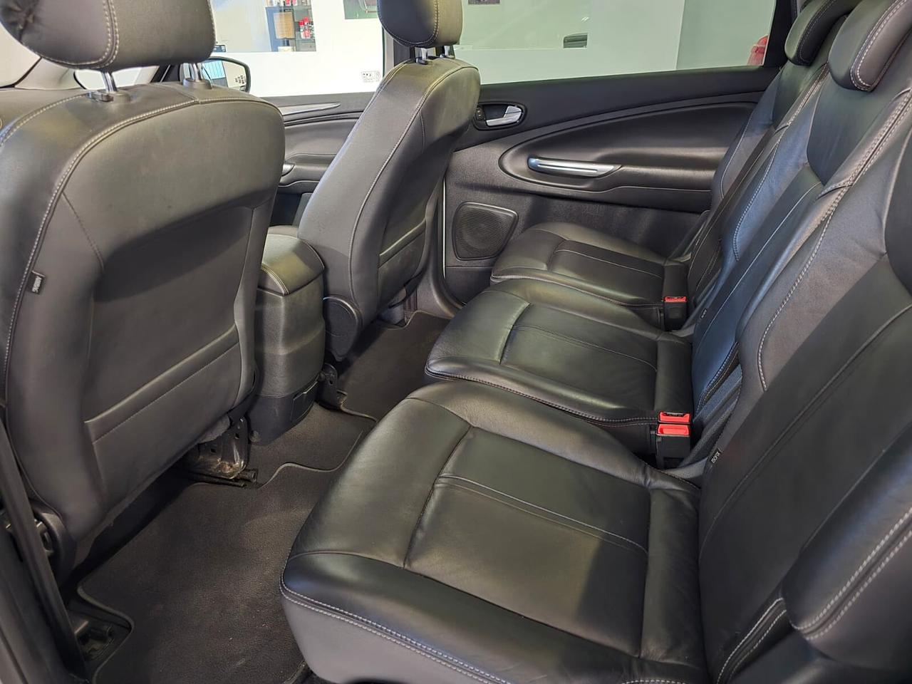 Ford S-Max 2.0 tdci Titanium c/radio 163cv