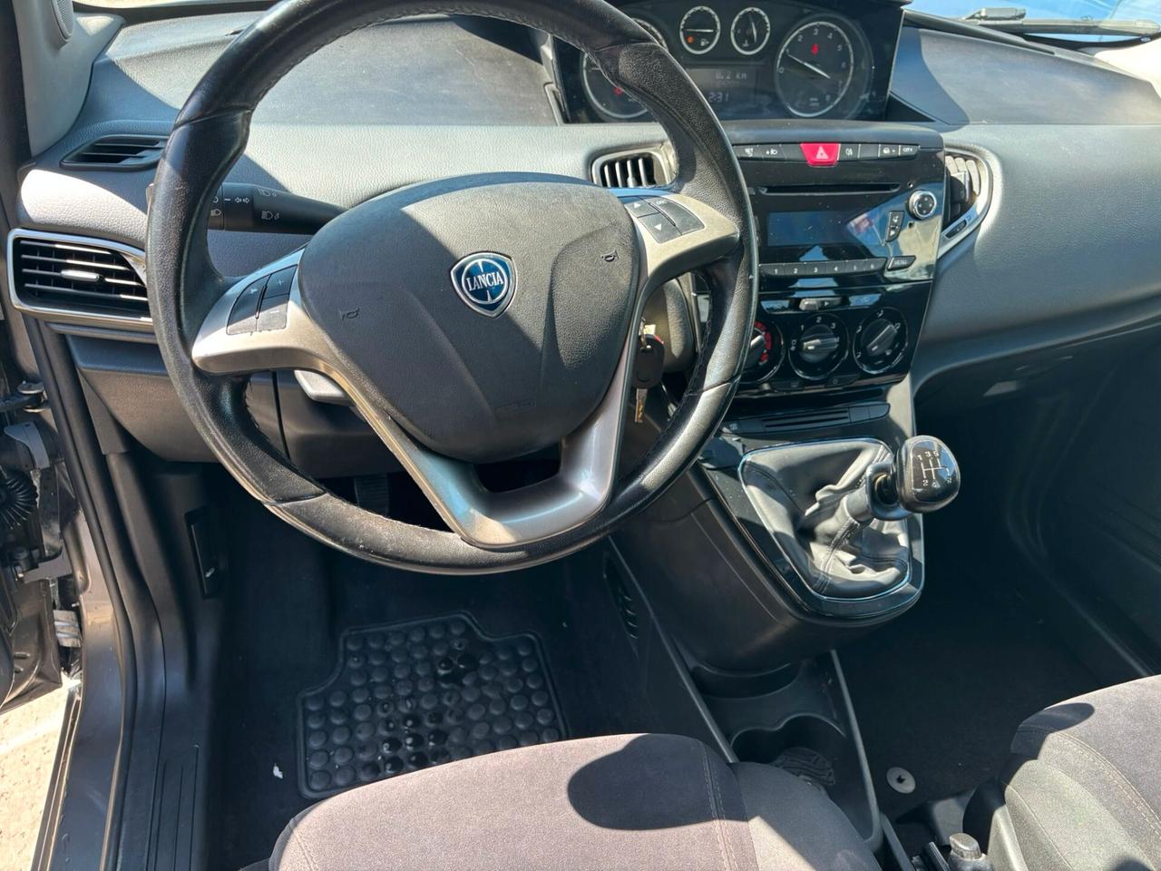 Lancia Ypsilon 1.2 69 CV 5 porte Elle