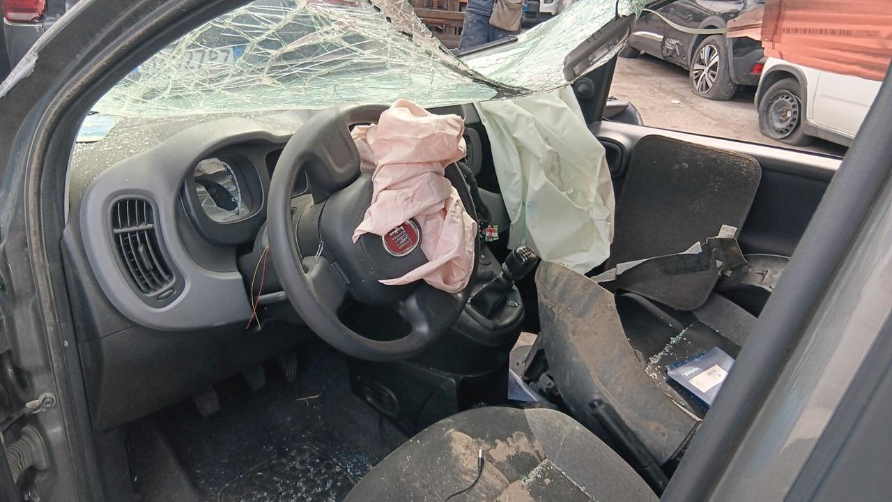 Fiat Panda incidentata sinistrata mondialcars 022