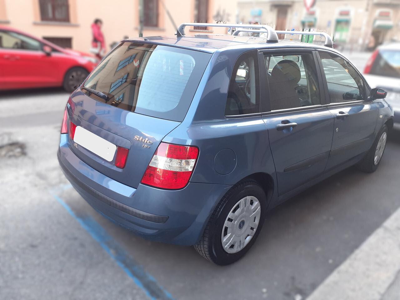 FIAT STILO - APERTI AD AGOSTO