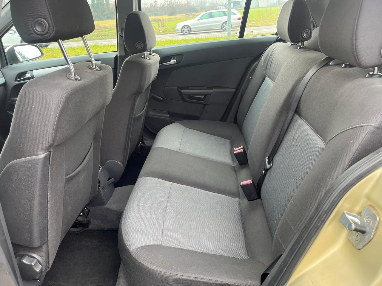 Opel Astra 1.6 115CV 5 porte Elective