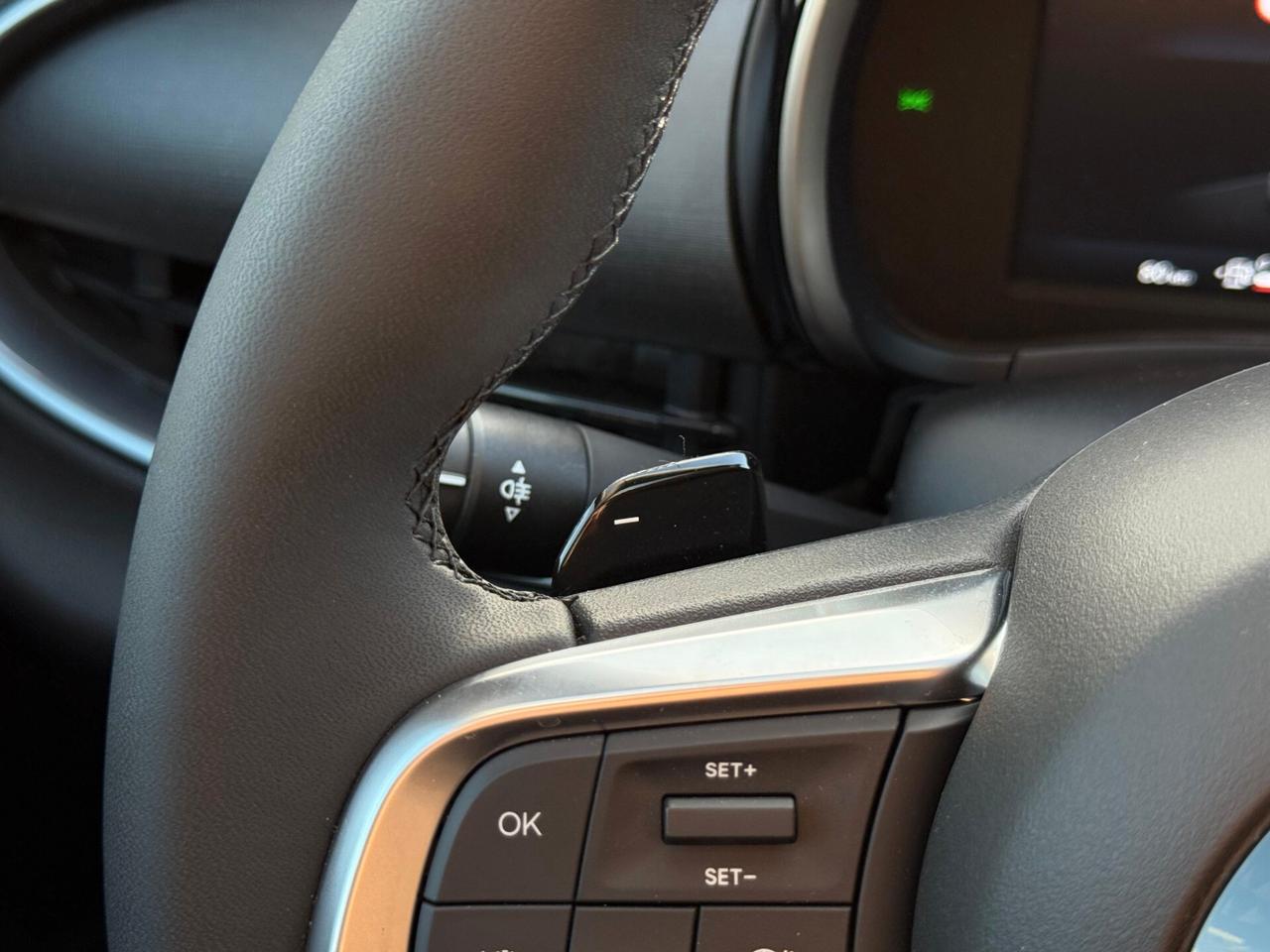 Fiat 600 Hybrid 145 CV DCT MHEV Icon