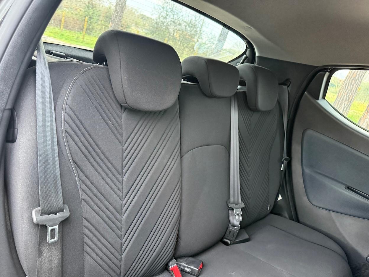 Lancia Ypsilon 1.0 FireFly 5 porte S&S Hybrid Gold