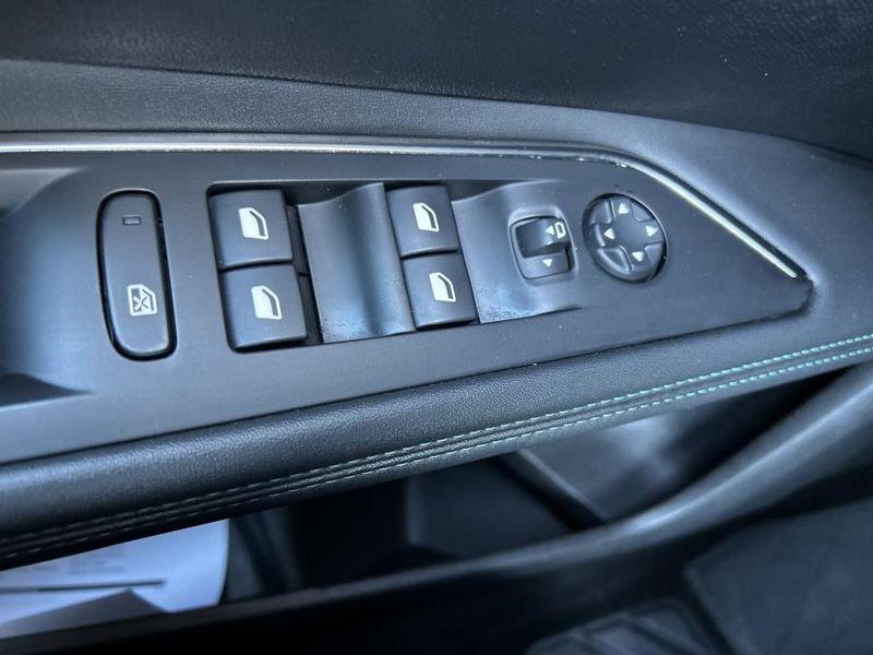 Peugeot 3008 BlueHDi 130 EAT8 Allure Pack PROMOZIONE