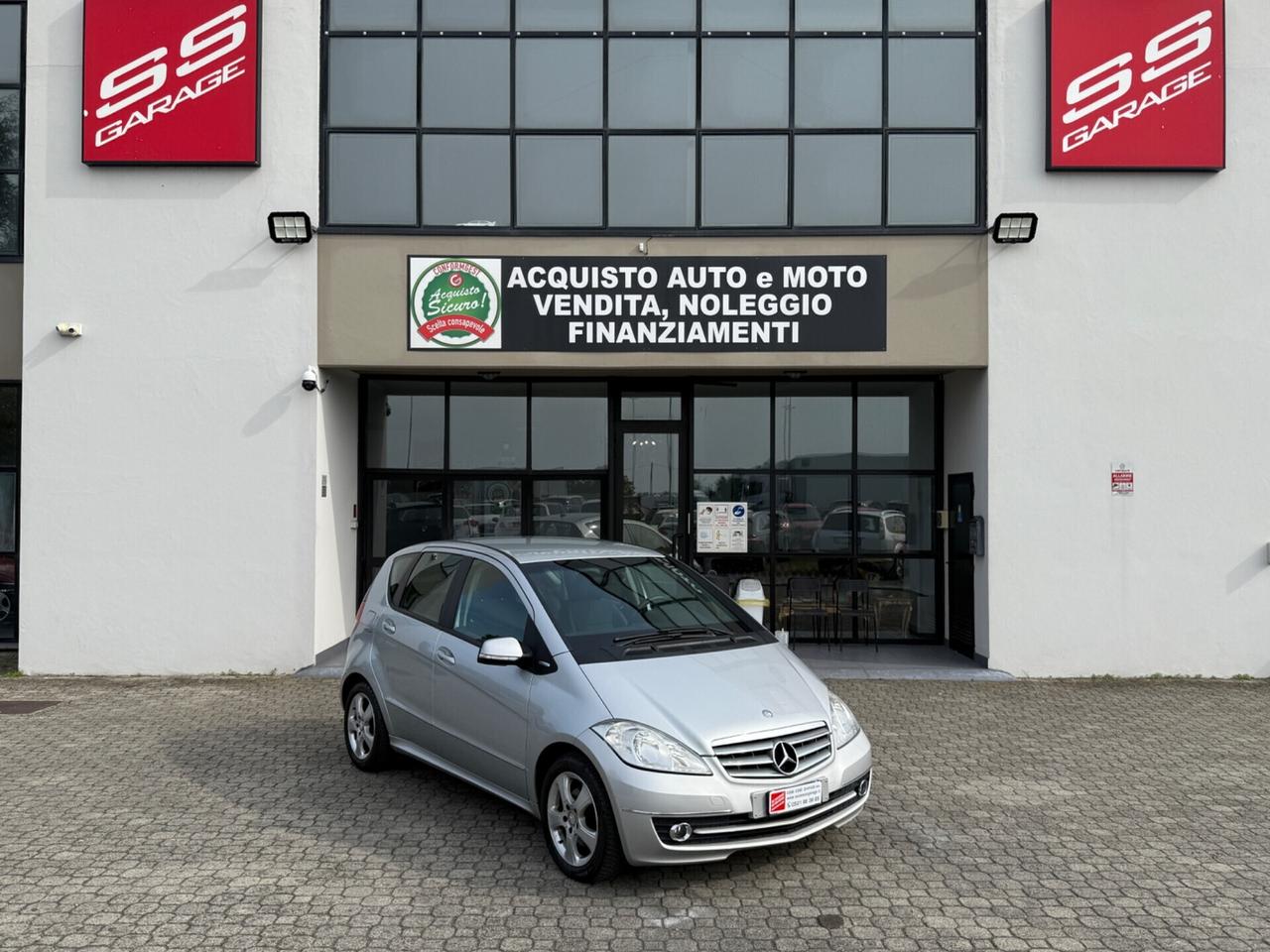 Mercedes-benz A 180 BlueEFFICIENCY Avantgarde