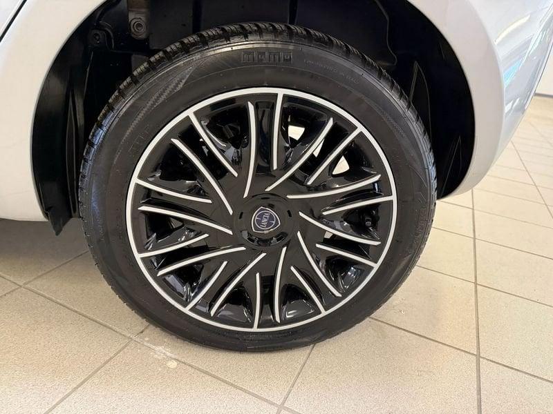 Lancia Ypsilon Ypsilon 1.0 FireFly 5 porte S&S Hybrid Ecochic Gold