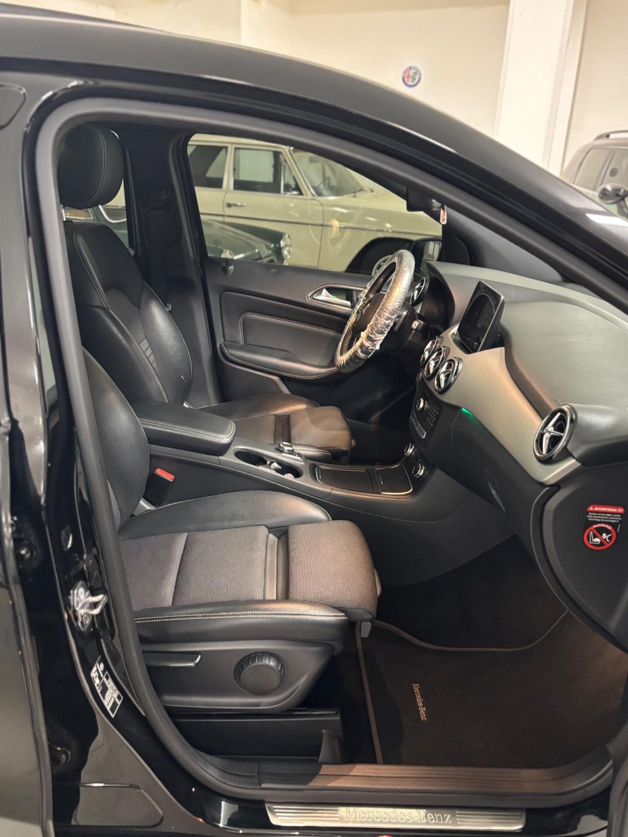 Mercedes-benz B 200 d Automatic 4Matic Sport