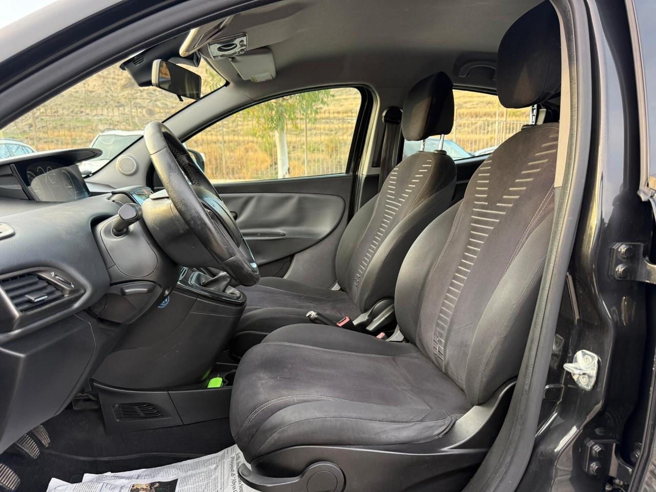 Lancia Ypsilon 1.3 MJT 16V 95 CV 5 porte S&S Silver