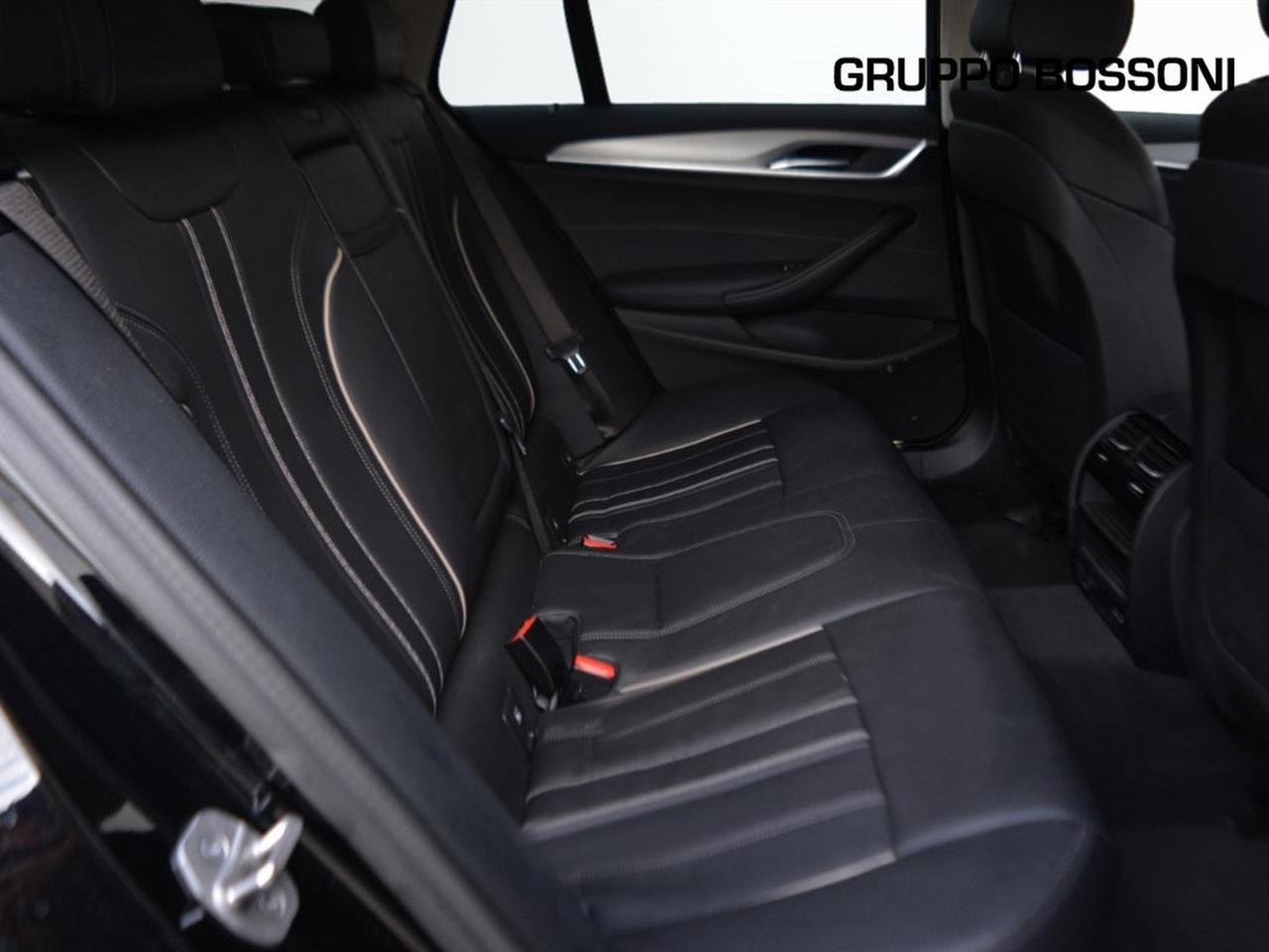 BMW Serie 5 touring 518d mild hybrid 48v luxury steptronic