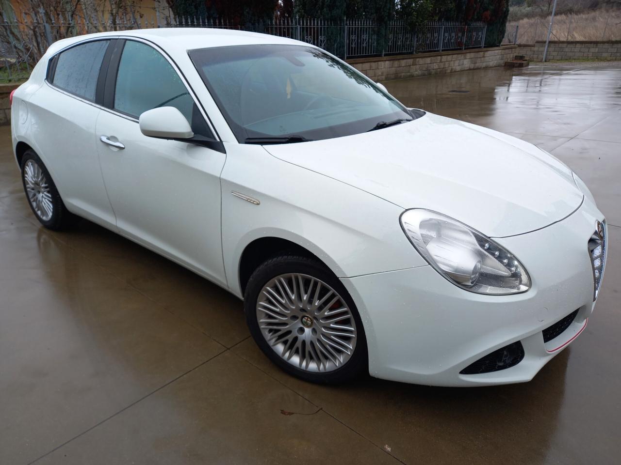 Alfa Romeo Giulietta 1.6 JTDm-2 105 CV Distinctive