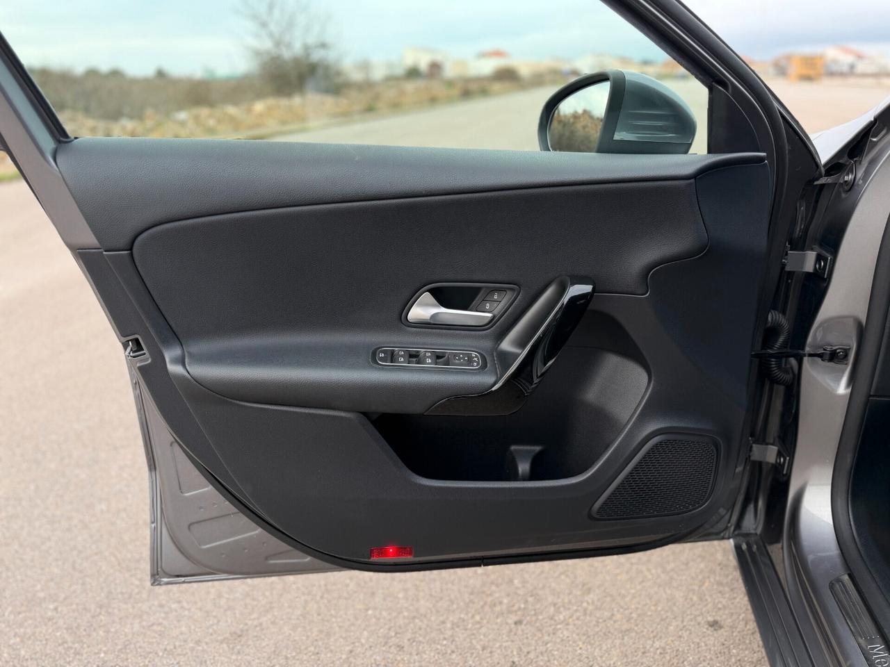 Mercedes-benz A 180 d Automatic 116cv auto 32.000km