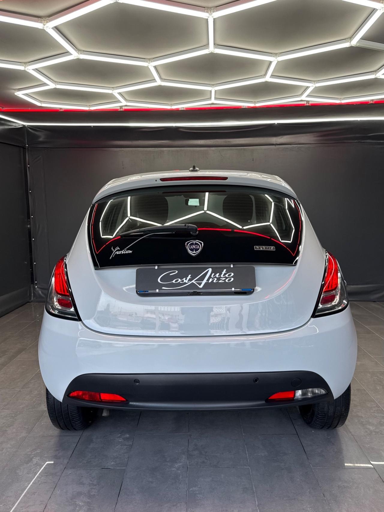 Lancia Ypsilon 1.0 Hybrid Ecochic Gold 2021