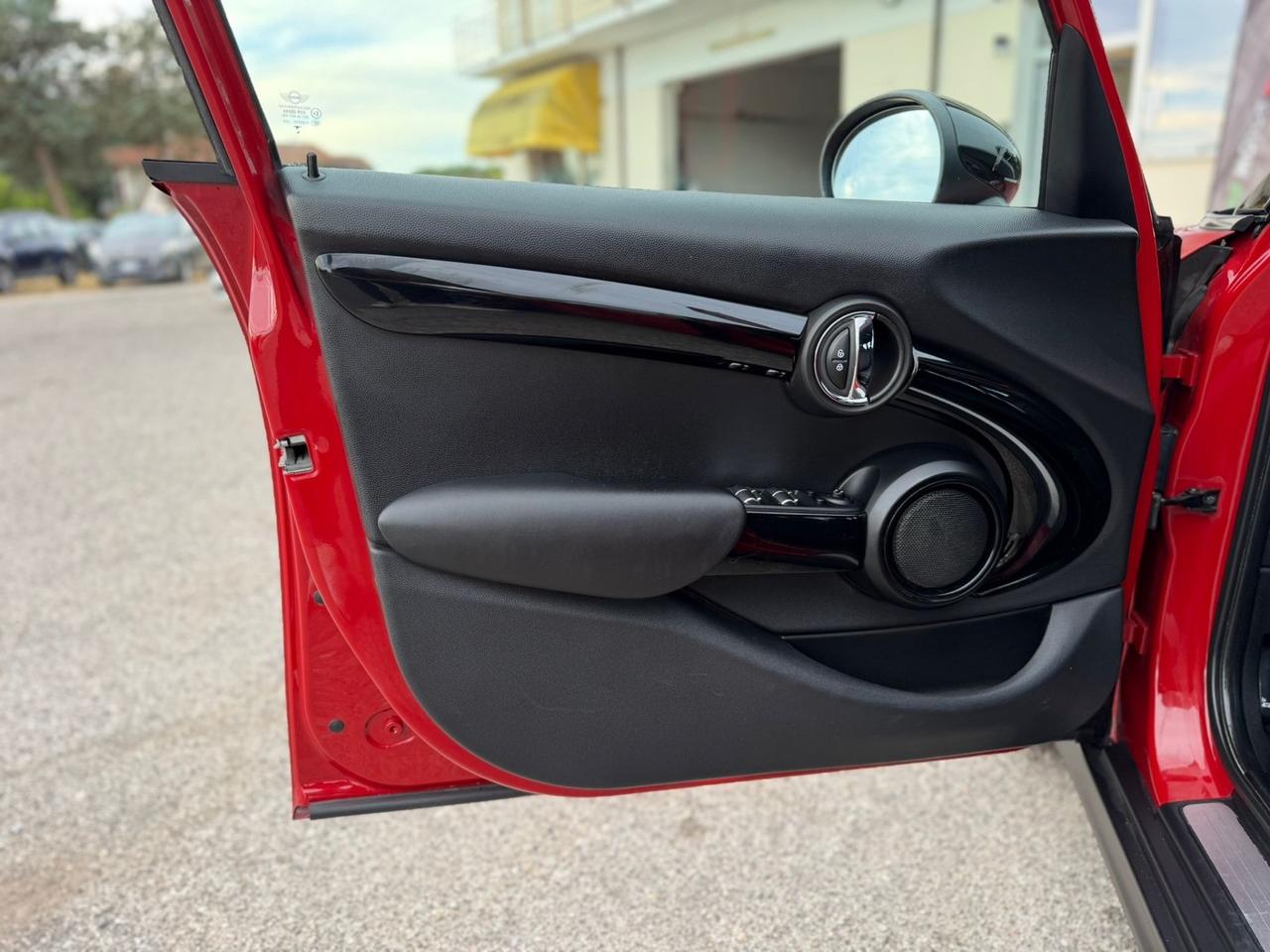 Mini 1.5 Cooper D Business XL Neopatentati