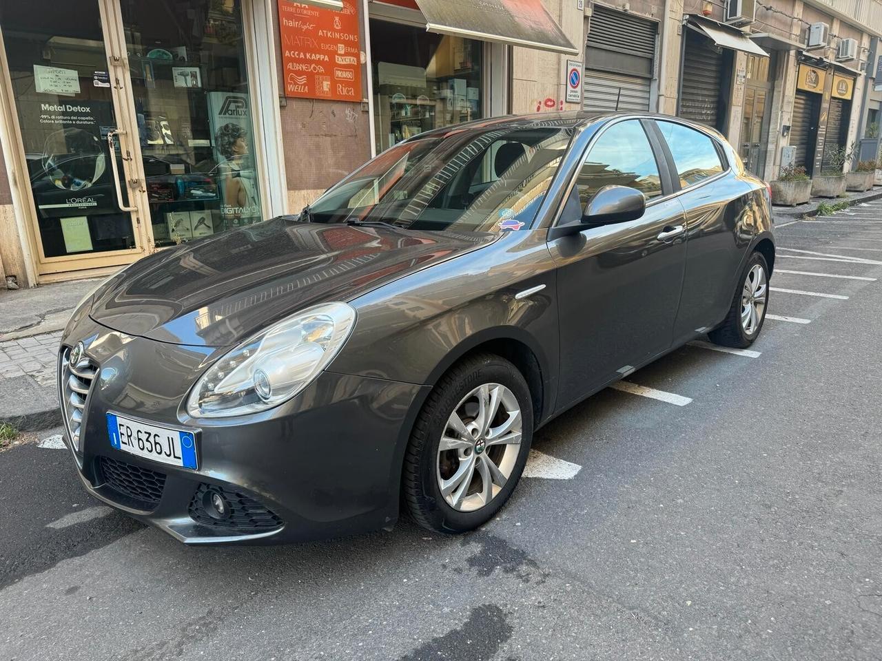 Alfa Romeo Giulietta 1.6 JTDm-2 105 CV Distinctive