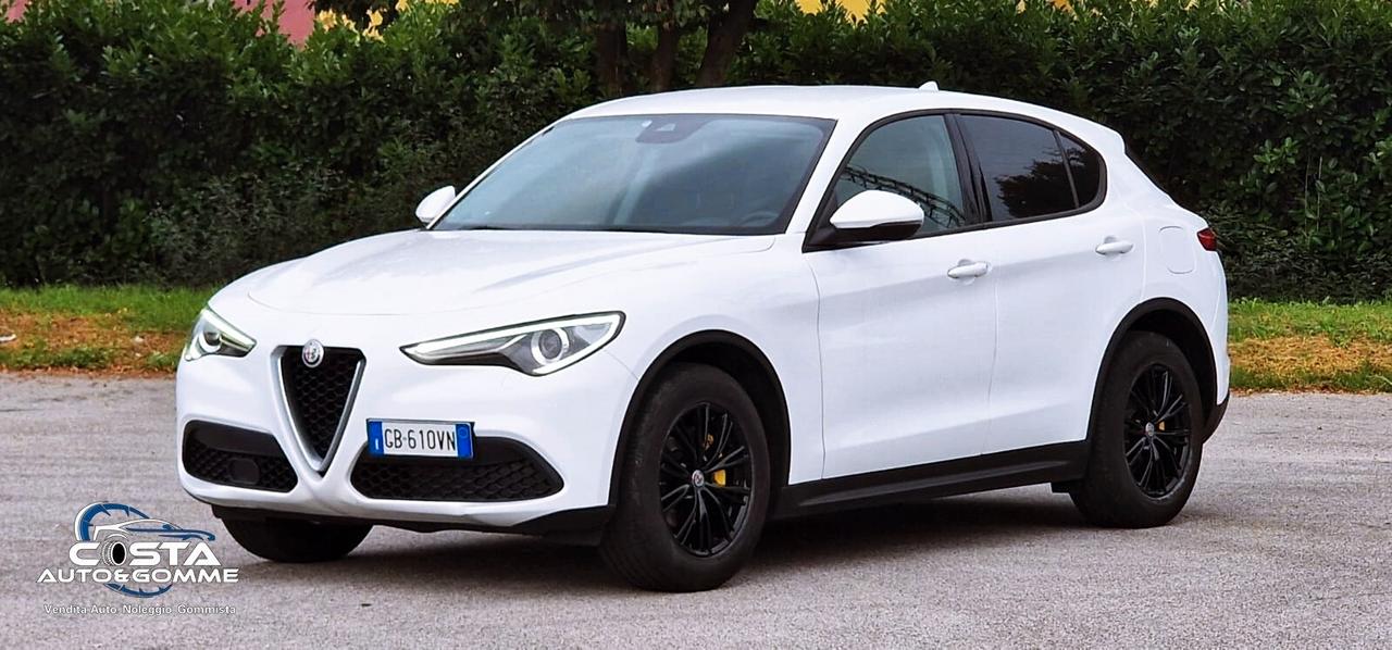 Alfa Romeo Stelvio 2.2 Turbodiesel 160 CV AT8 RWD Super