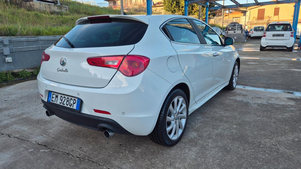 Alfa Romeo Giulietta 2.0 JTDm-2 140 CV Distinctive