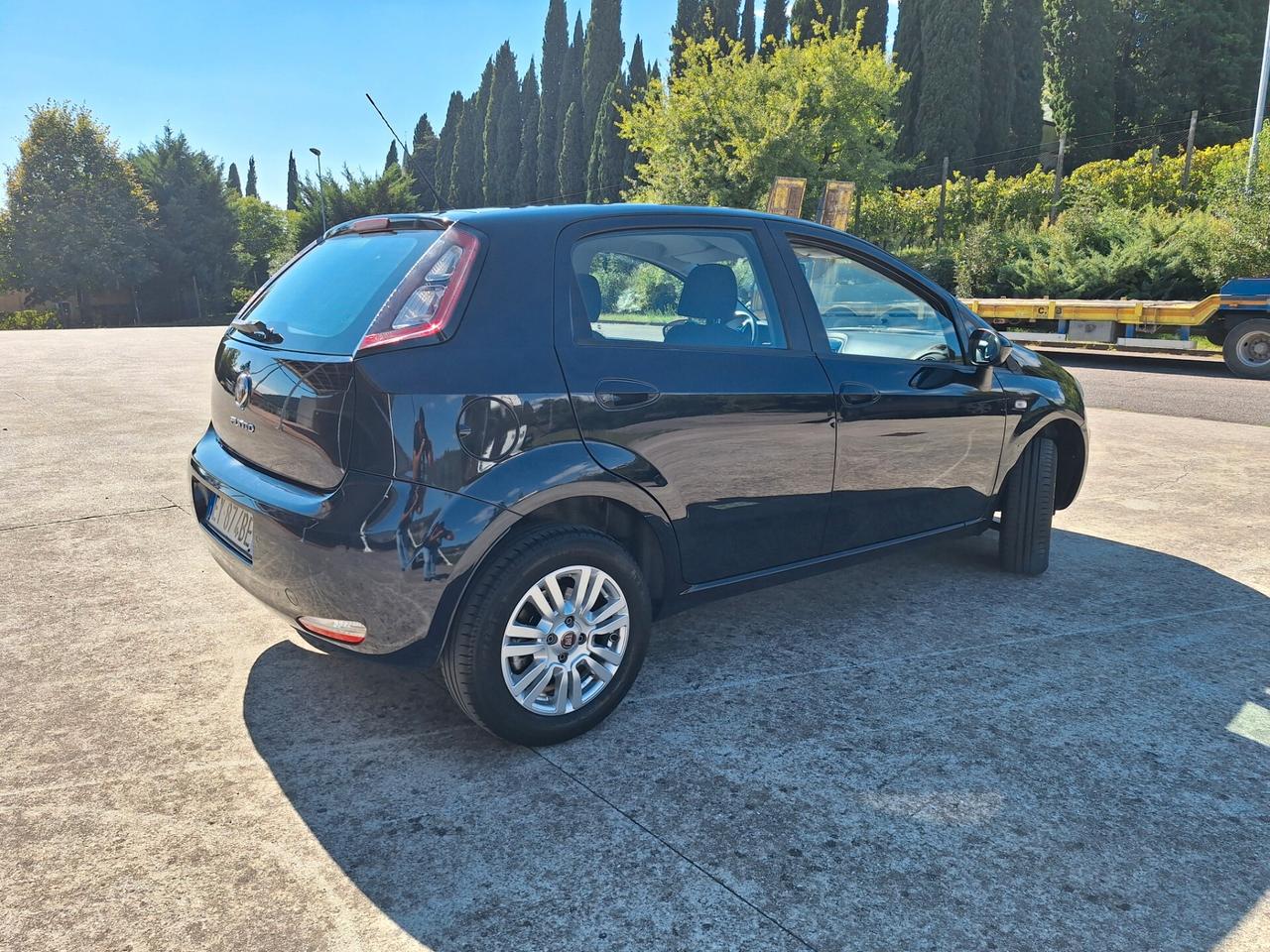 Fiat Punto 1.4 8V 5 porte Natural Power Young