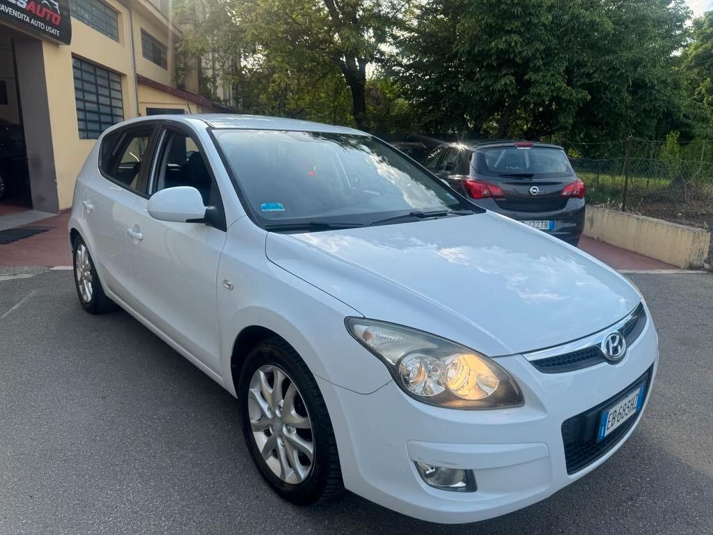 Hyundai i30 1.4 16V 109CV 5p. BlueDr. GPL Active