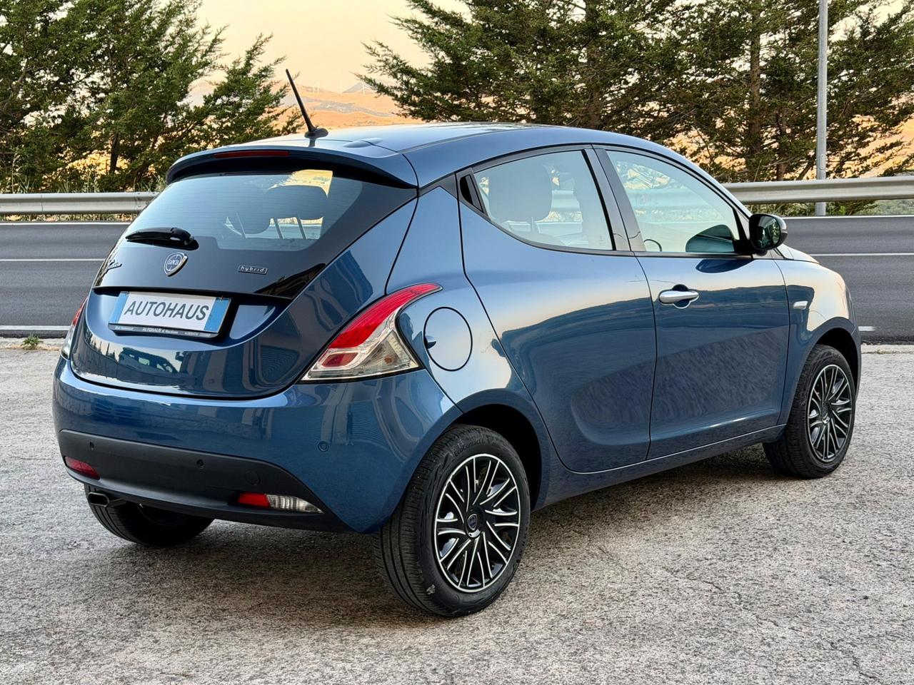 Lancia Ypsilon 1.0 FireFly 70cv Hybrid 2023 - 31.000KM