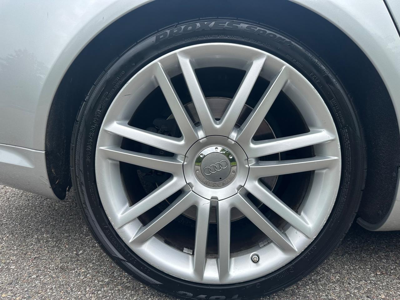 Audi A8 S8 5.2 V10 quattro tiptronic