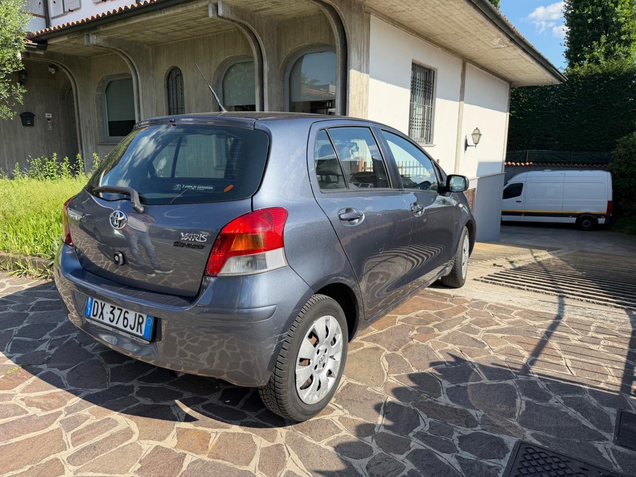Toyota Yaris 1.0 5 porte Sol