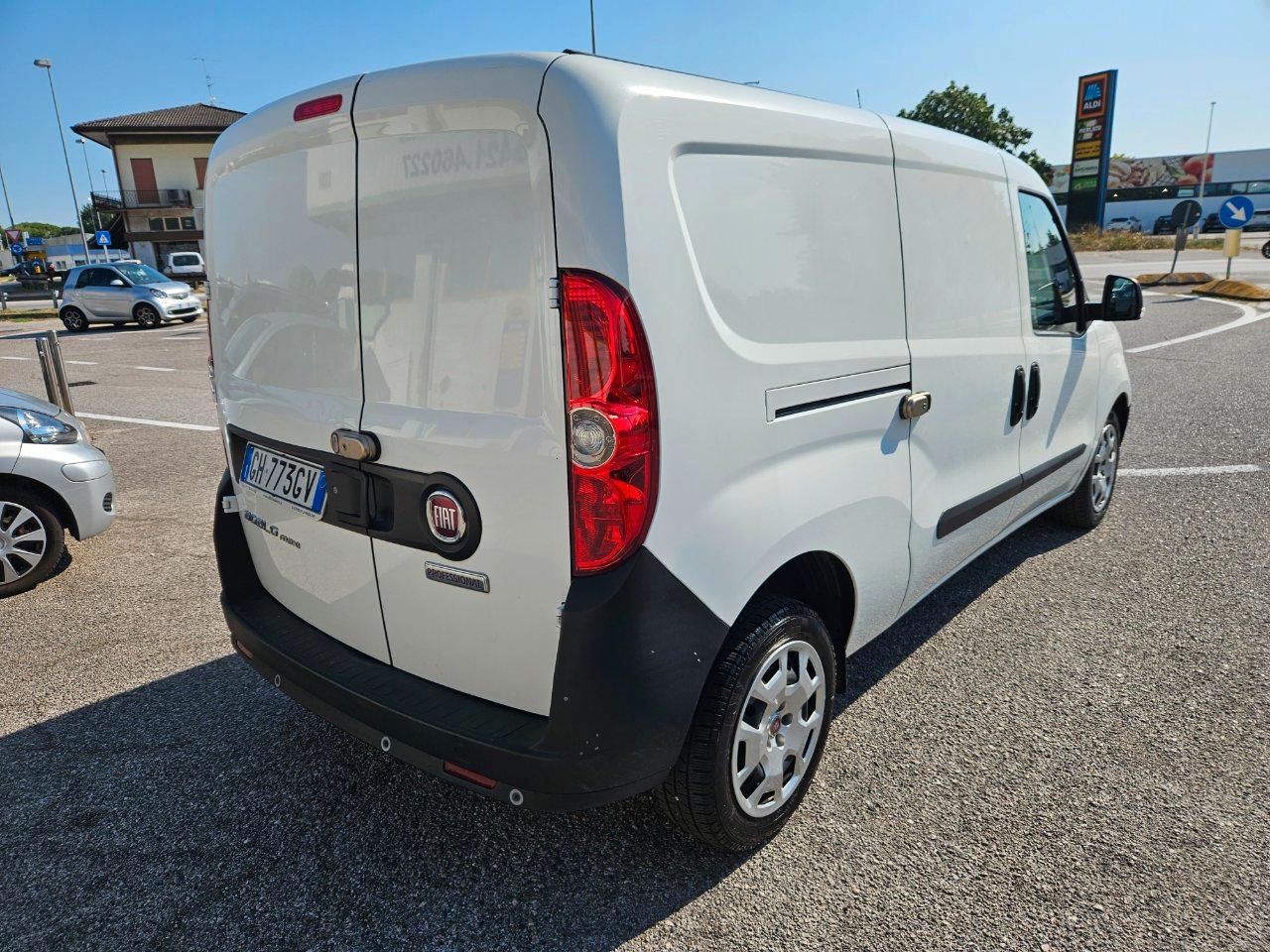 FIAT Doblo maxi XL 1.6 mjt 105cv LH2 Business S&S 3 POSTI