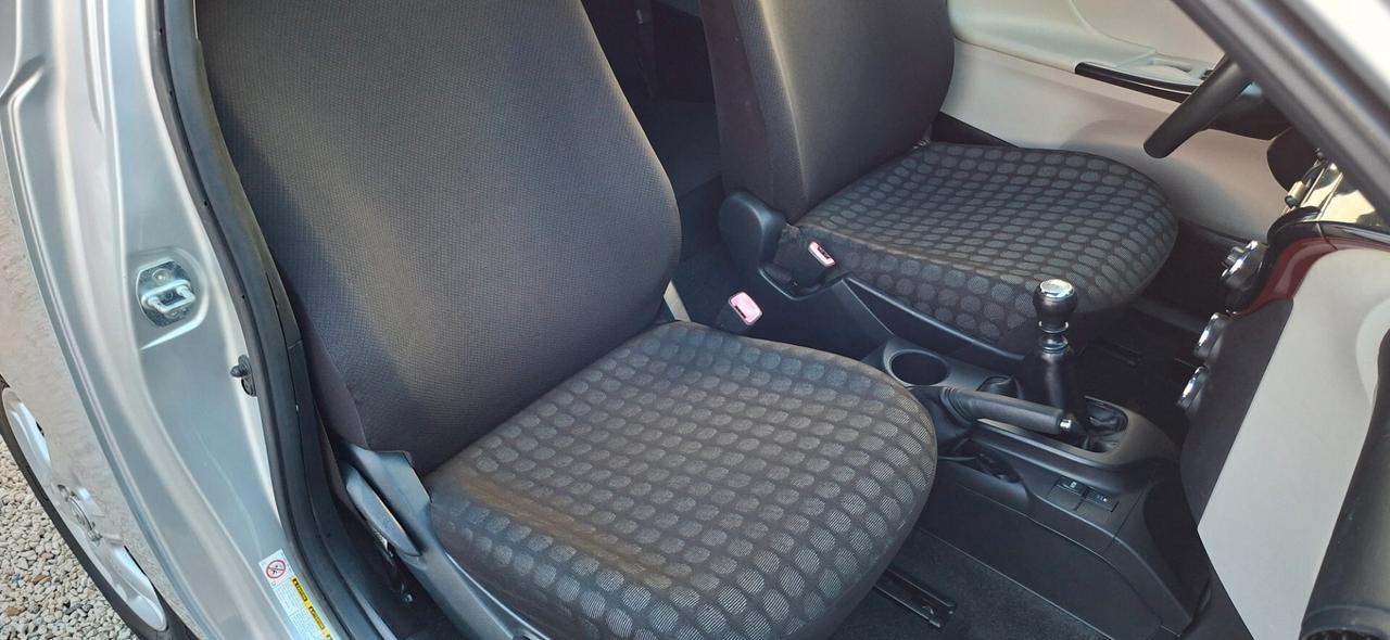 Toyota iQ 1.4 DIESEL GARANZ 12 MESI PREZZO REALE