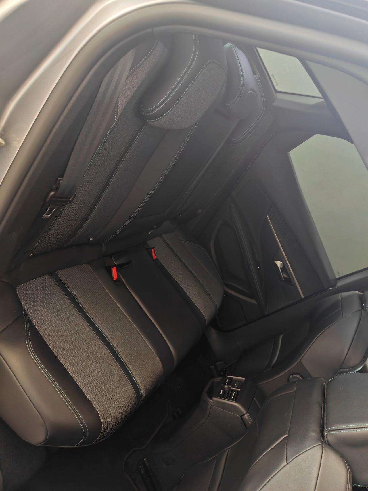Peugeot 3008 BlueHDi 130 S&S EAT8 Allure