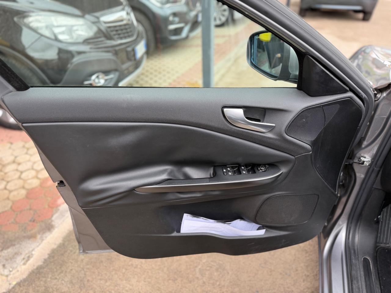 Alfa Romeo Giulietta 1.6 JTDm-2 105 CV Km Certificati