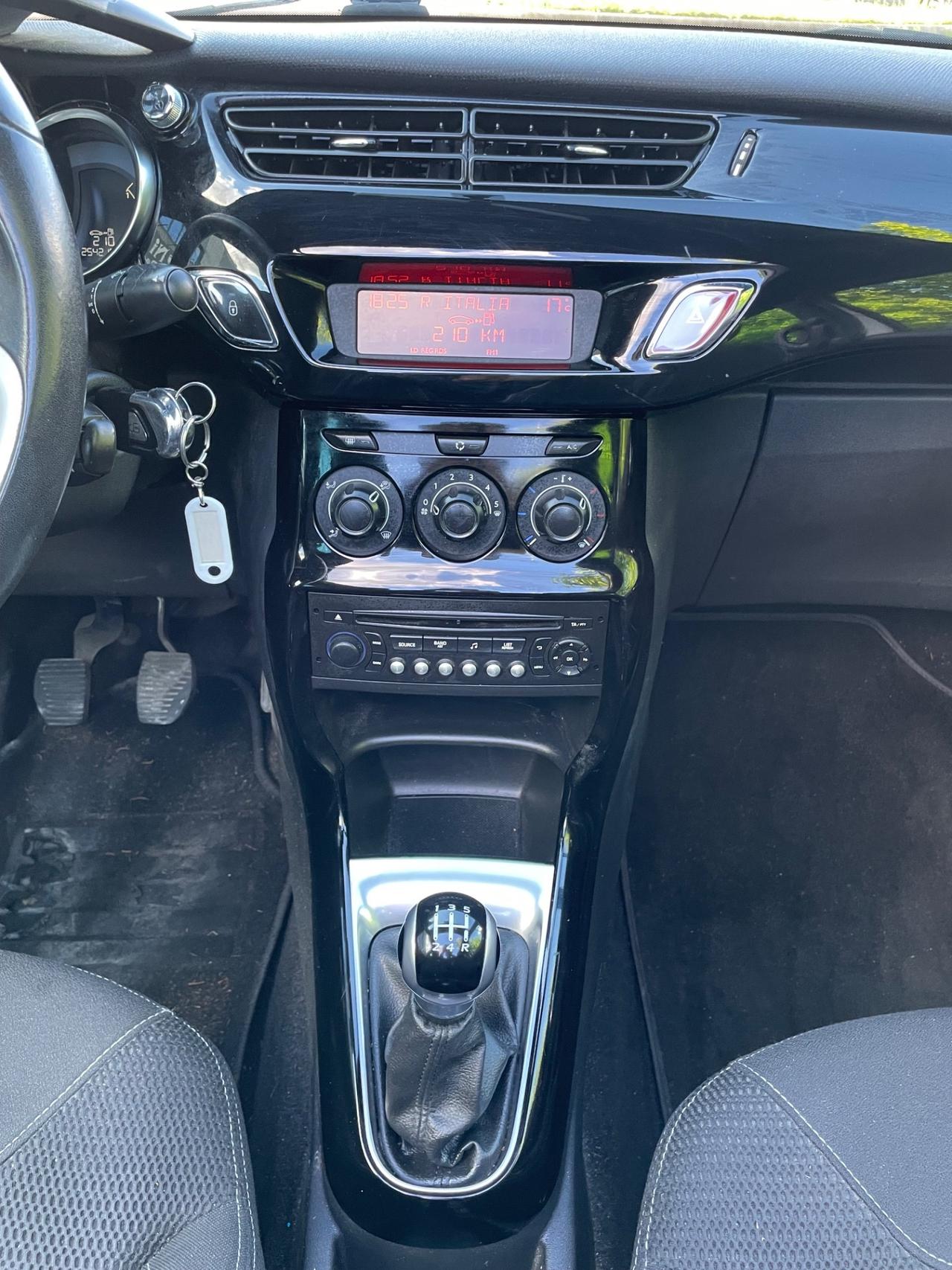 Ds DS3 3 1.2 VTi 82 So Chic Cabrio