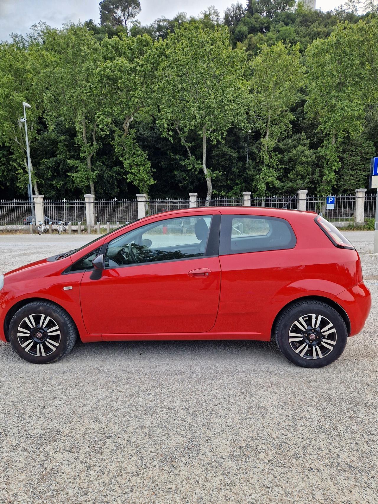 Fiat Grande Punto 86CV - 2013