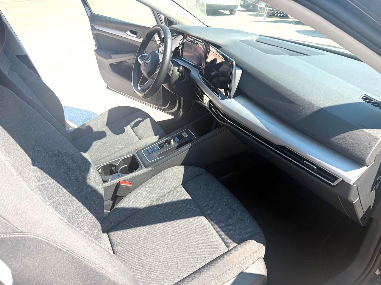 Volkswagen Golf 1.5 TGI DSG Life