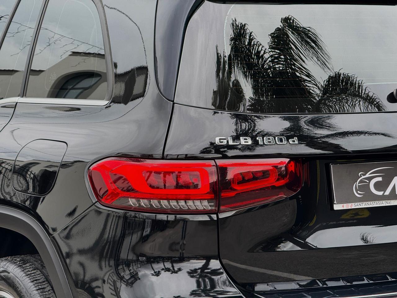 Mercedes-Benz GLB 180 d Sport Plus 7 POSTI PACK LUCI