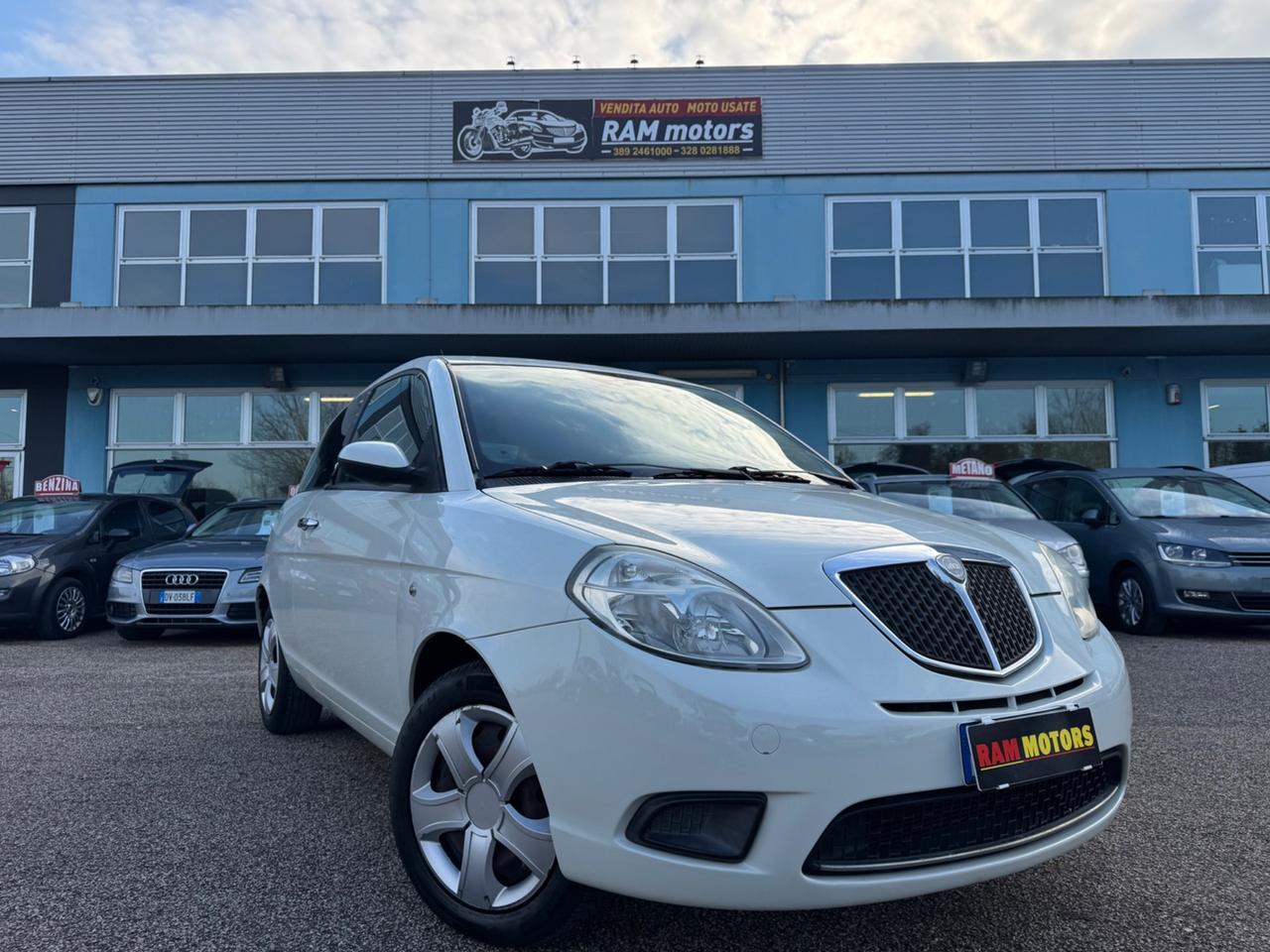 Lancia Ypsilon 1.2 Platino 94.000KM NEOPANTETATI