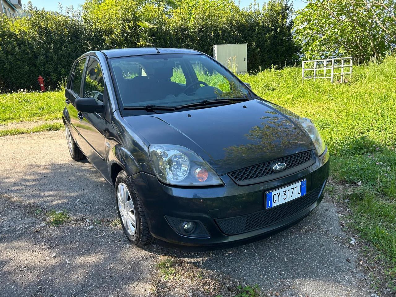 Ford Fiesta 1.2 16V 5p. Ghia